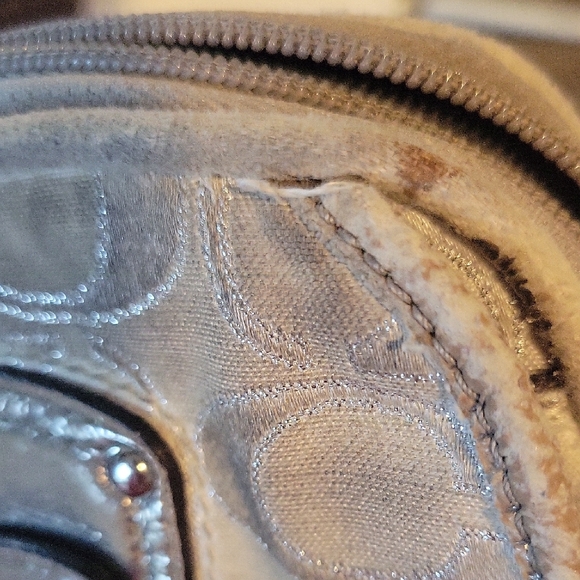 Coach Wristlet - Rough Condition - Picture 11 of 12